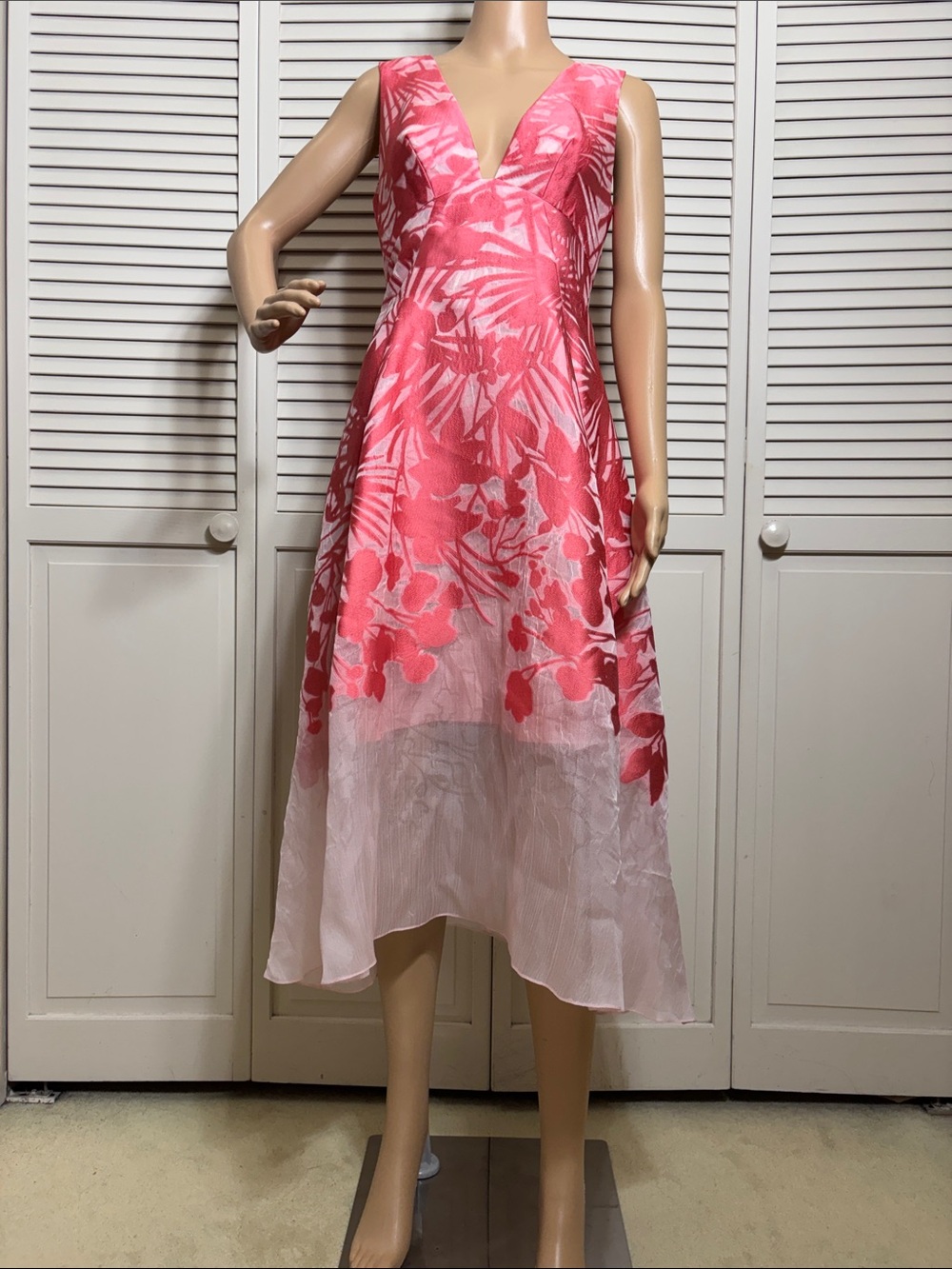 Lela Rose Pink and Coral Floral V-Neck Organza Silk Blend Midi Dress Size 4